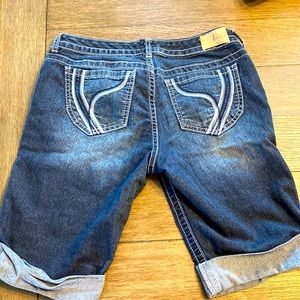 Ariya Jean Bermuda shorts